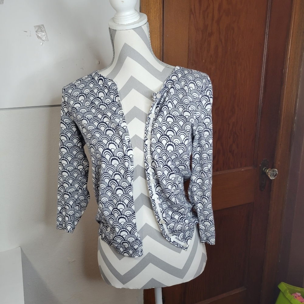 Womans Talbots Navy/White Fish Scale Design Button Front Cardigan Size SP